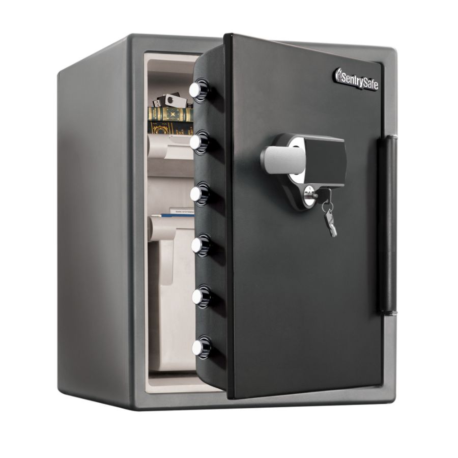 Sentrysafe Waterproof Fire Safe 125 Lb 2 05 Cu Ft Capacity